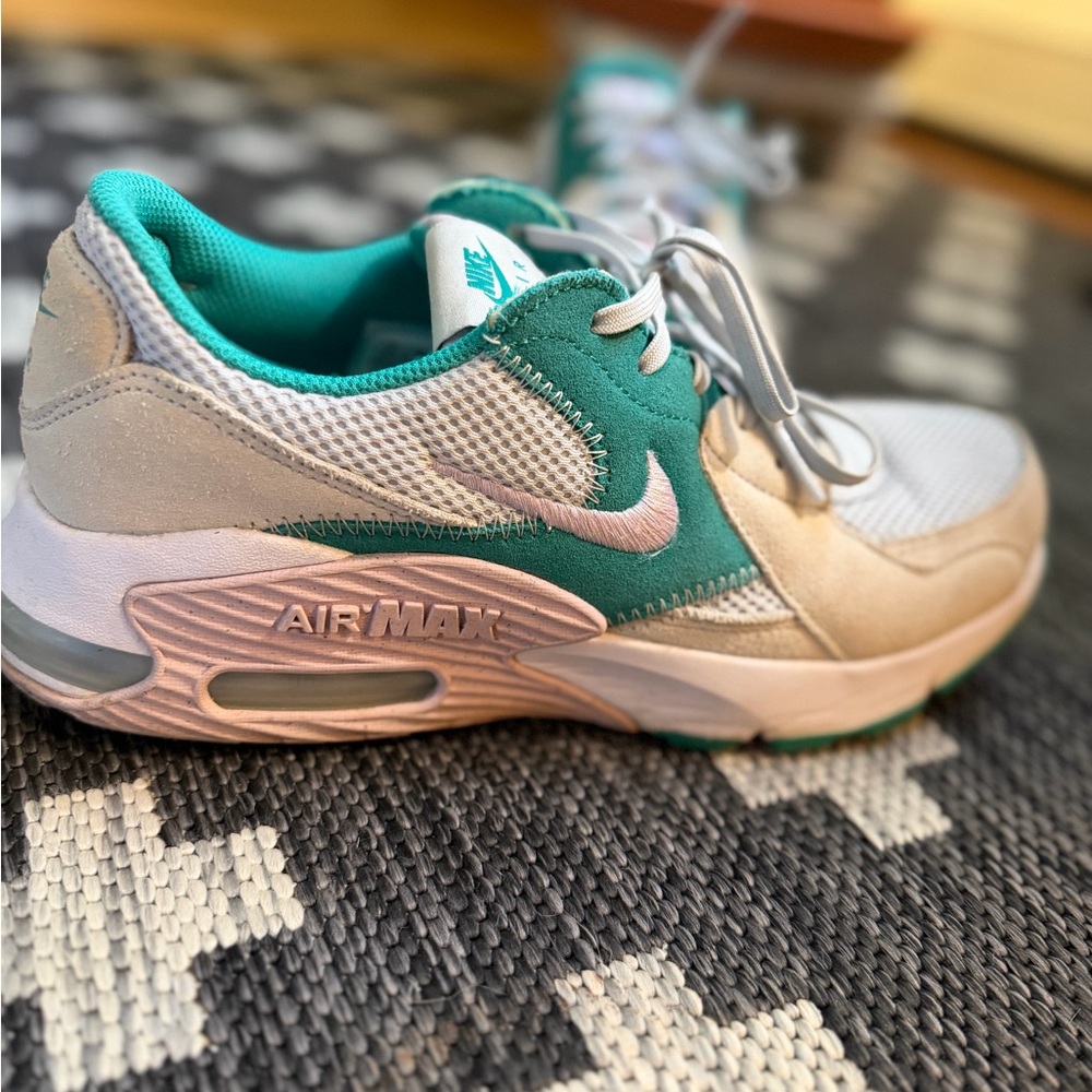 Nike Air Sneakers in White and Green - Picture 2 of 7